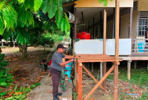 Pembangunan Fasilitas Air Bersih, Satgas TMMD Kodim 1206/Putussibau Siapkan Penampung di Desa Ulak Pauk