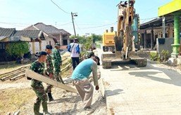 Semangat Gotong Royong di Kesongo: Keterlibatan TNI dan Warga dalam Proyek Drainase 330 Meter