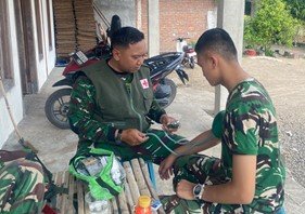 Usaha Bersama Membangun Desa: Peran Vital Tim Kesehatan di TMMD 129 Bojonegoro