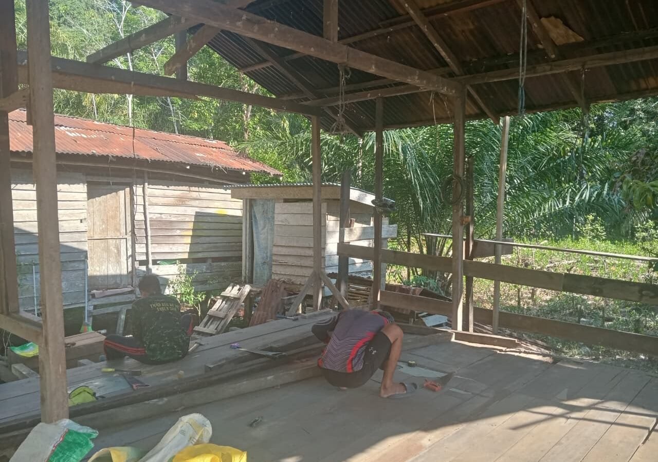 Satgas TMMD Mulai Bangun Rumah Layak Huni untuk Ibu Marsiana di Ulak Pauk