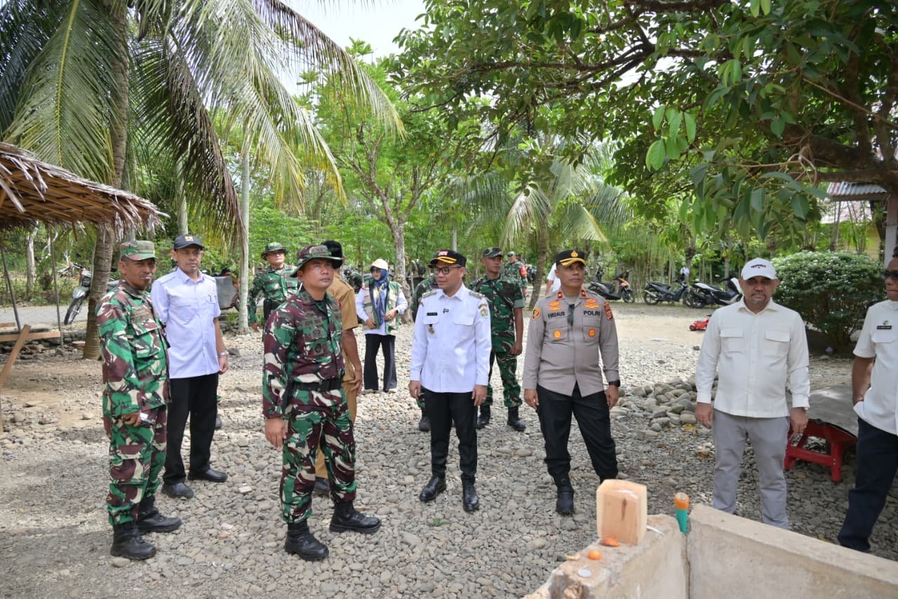 Kunjungan Dandim 0102/Pidie dan Pejabat Daerah Terkait TMMD Ke-129