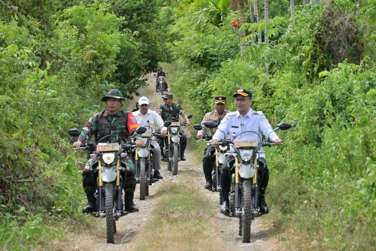 Evaluasi Proyek TMMD Ke-129 di Lhok Panah oleh Dandim 0102/Pidie dan Waaster Kasdam IM