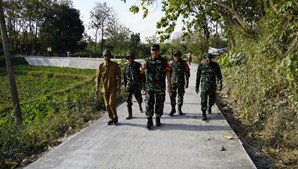 Dansatgas TMMD 129 Bojonegoro Lakukan Inspeksi Proyek Infrastruktur di Desa Kesongo