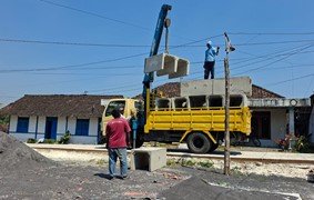 Pembangunan Drainase di Dusun Krebet: Satgas TMMD 129 Bojonegoro Terus Melaju