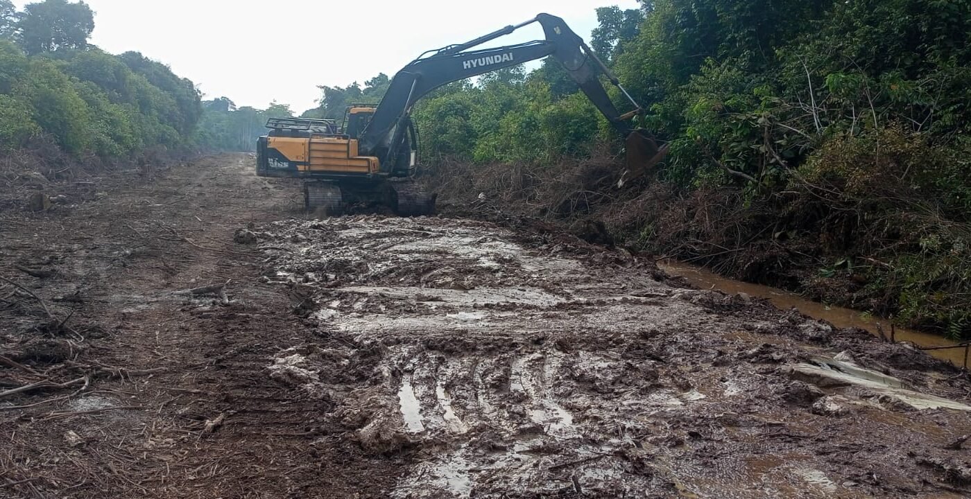 Penyelesaian Infrastruktur, Satgas TMMD Kodim 1206/Putussibau Optimalkan Proyek Jalan dan Drainase