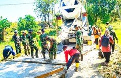Pekerjaan Pengecoran Jalan Kedungpandan Selesai, Satgas TMMD 129 Bergeser ke Dusun Mundu