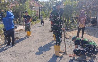 Bersatu untuk Kemajuan: Satgas TMMD 129 Bojonegoro Gesa Pembangunan Jalan di Mundu
