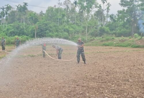 Inovasi Pemadam Kebakaran Bantu Satgas TMMD Kodim 0102/Pidie Ciptakan Ketahanan Pangan