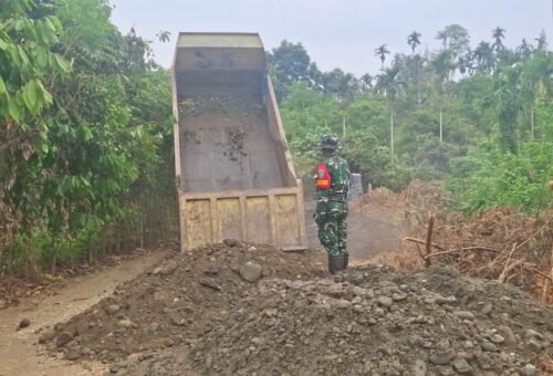 Penguatan Akses Jalan, Satgas TMMD Ke-129 Kodim 0102/Pidie Fokus pada Distribusi Material