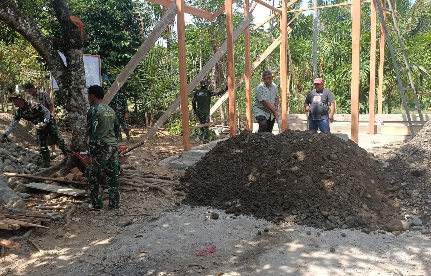 Pengiriman Material Pasir Rampung, Pembangunan RTLH TMMD Ke-129 Kodim 0102/Pidie Dipercepat