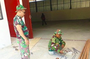 Pembangunan Musholla dan MCK di Rest Area Kesongo oleh Satgas TMMD 129 Bojonegoro