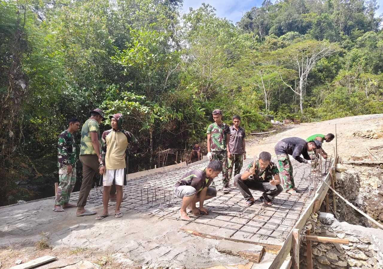 Progres Rehabilitasi Jembatan TMMD Ke-129 Mencapai 75 Persen di Sorong Selatan