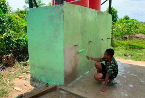 Pembangunan Sumur Bor di Masjid Al-Hidayah Hampir Rampung, Satgas TMMD 129 Kodim 1206/Putussibau Percepat Proses Finishing