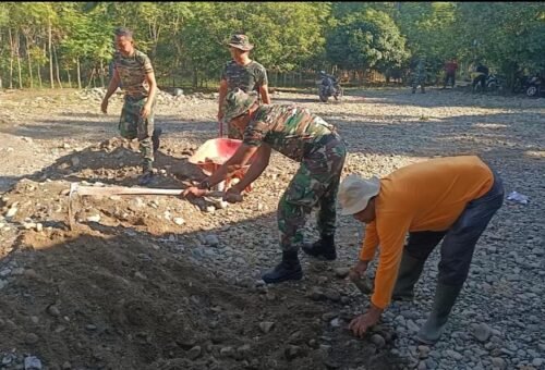 Sinergi Satgas TMMD dan Masyarakat dalam Pembangunan Fasilitas Sanitasi di Dayah Babul Ula