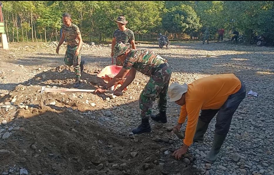 Sinergi Satgas TMMD dan Masyarakat dalam Pembangunan Fasilitas Sanitasi di Dayah Babul Ula