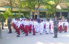 Kegiatan PBB Siswa SD di HUT RI: Positif dari Satgas TMMD 129 Bojonegoro