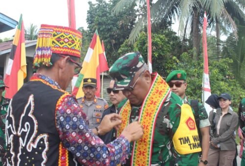 Kunjungan Tim Wasev Memperkuat Komitmen Satgas TMMD 129 Kodim 1206/Putussibau untuk Meningkatkan Kualitas Pembangunan