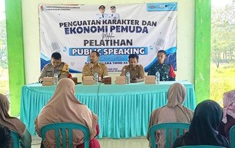 Pengembangan Pemuda Desa Kesongo Melalui Pelatihan Kewirausahaan dan Public Speaking
