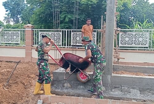 Proses Pembangunan Fasilitas MCK di TPU Blang Cot oleh Kodim 0102/Pidie Berlanjut ke Tahap Penimbunan