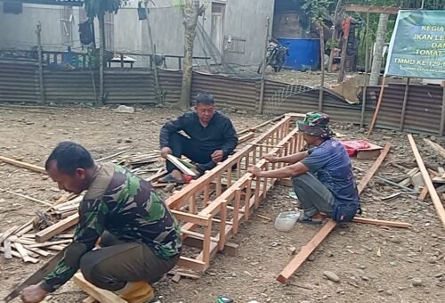 Inisiatif Satgas TMMD Ke-129 Kodim 0102/Pidie: Membangun Kandang Ayam untuk Ketahanan Pangan