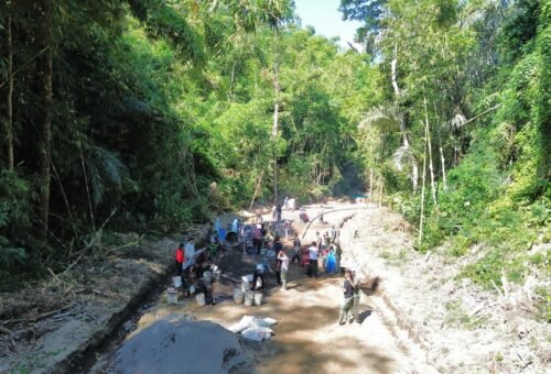 Fokus pada Kualitas, Satgas TMMD Ke-129 Kodim 1626/Bangli Laksanakan Pengerjaan Rabat Beton
