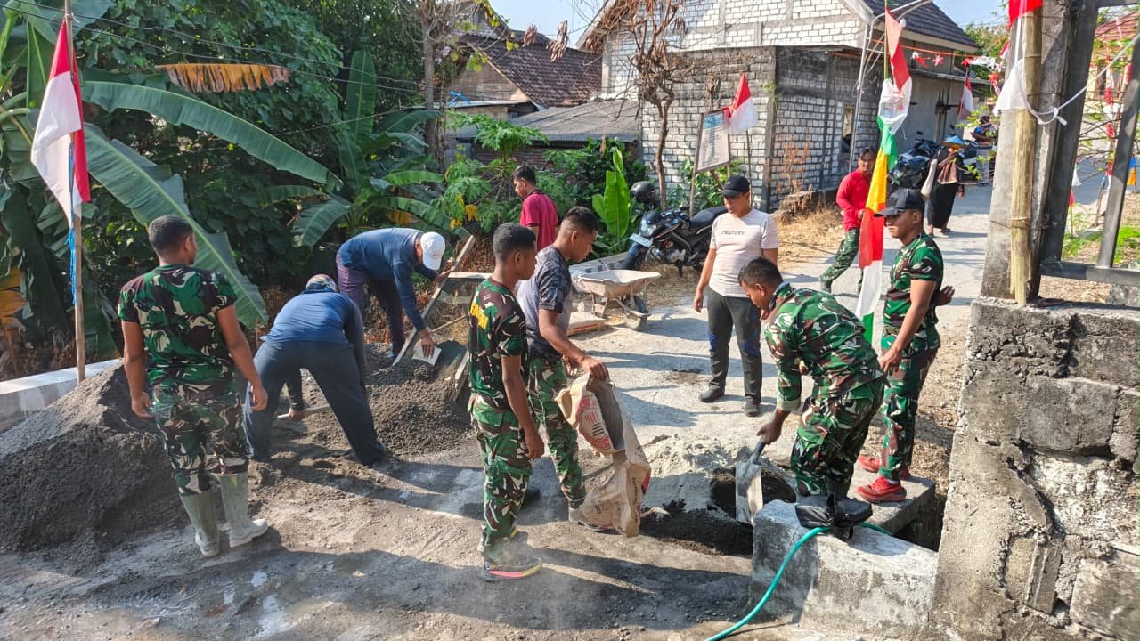 Kerja Sama Kuat Satgas TMMD 129 dan Masyarakat Tlemang Ciptakan Kemajuan Desa