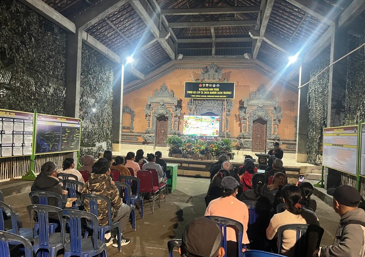 Peningkatan Kualitas Lingkungan Melalui Penyuluhan Pengendalian Lalat di TMMD ke-129