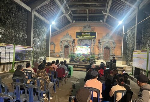 Peningkatan Kualitas Lingkungan Melalui Penyuluhan Pengendalian Lalat di TMMD ke-129
