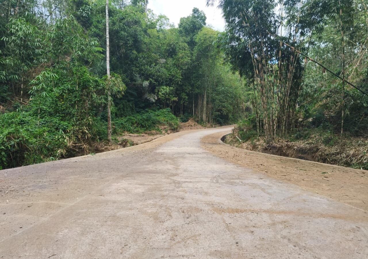 Jalan Rabat Beton 1.766 Meter Rampung, TMMD Ke-129 Buka Akses Ekonomi Warga Sekardadi