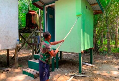 Pembangunan Fasilitas MCK di Gereja Santo Fransiskus Xaverius Selesai, Satgas TMMD Reguler Ke-129 Tuntaskan Tugasnya