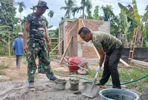 Pembangunan Fasilitas MCK TMMD Ke-129 Capai Setengah Jalan, Kusen dan Plester Dinding Dikerjakan Cepat