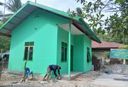 Progres Rehabilitasi RTLH TMMD ke-129 Kodim 0102/Pidie Mencapai 80 Persen