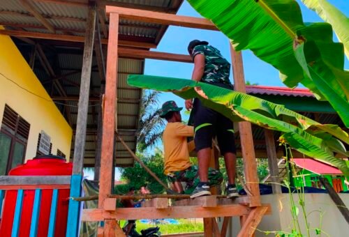 Pembangunan Tandon Air Oleh Satgas TMMD Regtas Ke-129 di Kapuas Hulu