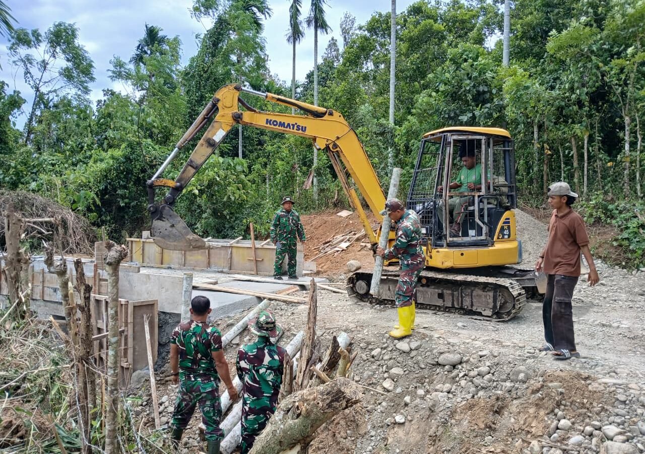 Pengerjaan Box Culvert TMMD Ke-129 Kodim 0102/Pidie Diperkuat dengan Cerucuk