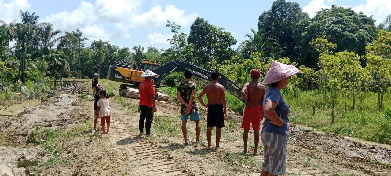 Harapan Tersampaikan: Desa Belatung Rayakan Pembukaan Jalur Perbatasan
