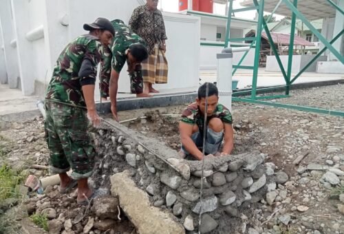 Pembangunan Tempat Wudhu oleh Satgas TMMD Ke-129 di Masjid Al Furqan Pidie