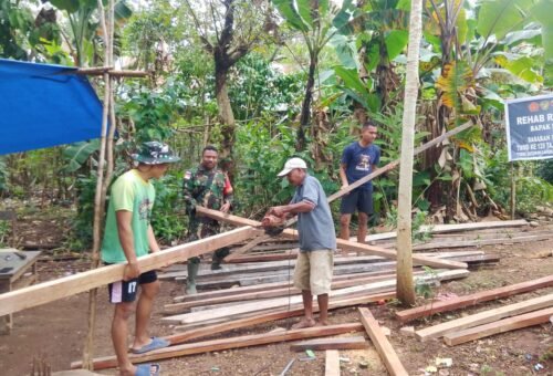 Pemulihan Rumah Bapak Lorenz oleh Satgas TMMD 129 Kodim Belu