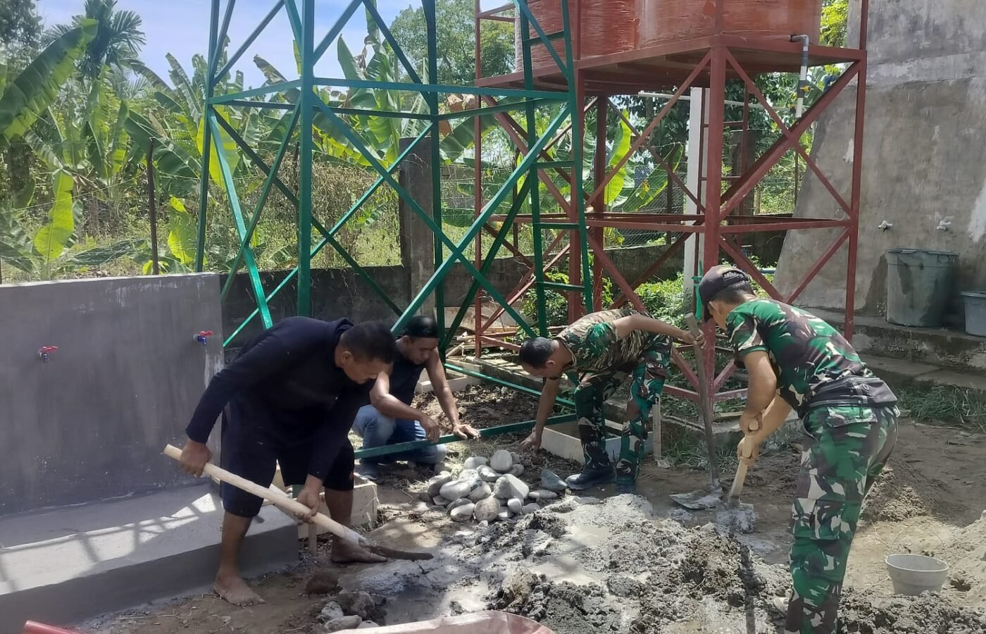 Proyek Tandon Air TMMD Ke-129 Kodim 0102/Pidie Dikebut Demi Kesejahteraan Warga