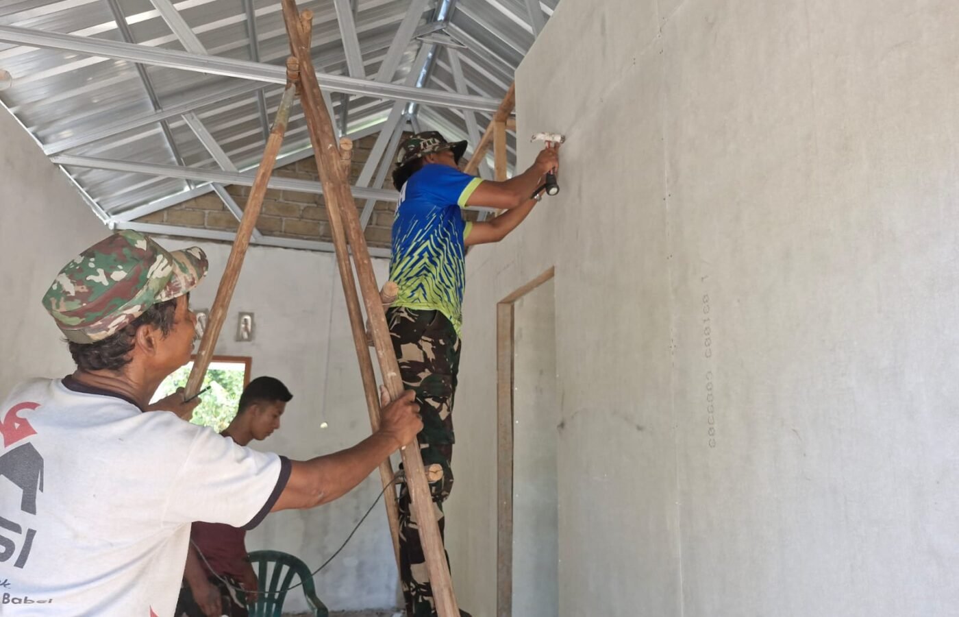 Pembangunan RTLH Bapak Ardiansyah Masuki Fase Penyelesaian, Sekat Kamar Telah Terpasang