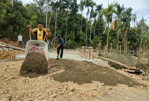 Pembangunan Jembatan TMMD Ke-129 di Pidie Mencapai Tahap Akhir