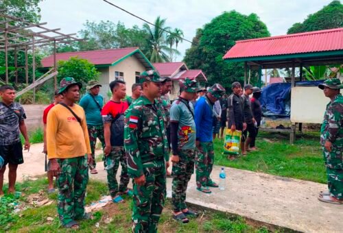 Pj. Danramil 1206-01/Embaloh Hilir Gelar Apel Kerja Bersama Satgas TMMD dan Warga Desa Belatung