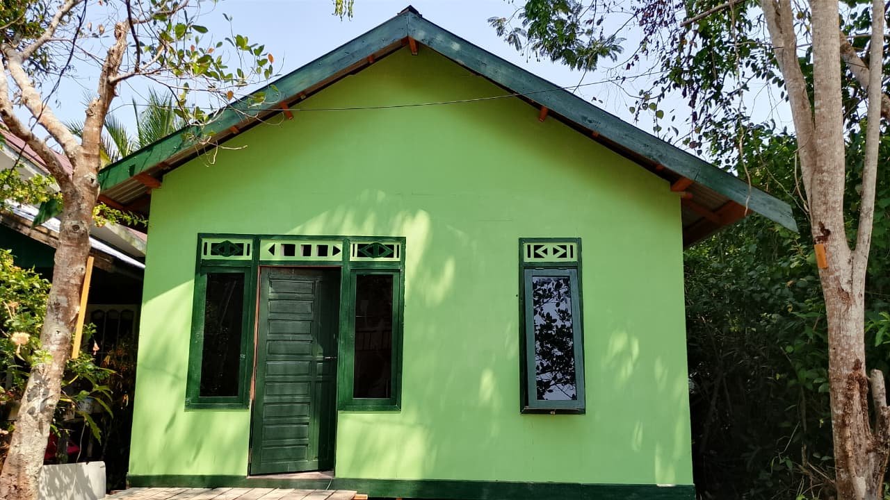 Perbaikan Rumah untuk Kesejahteraan, Satgas TMMD Bersama Warga Selesaikan Proyek