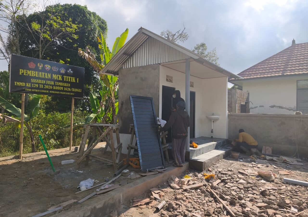 Pekerjaan MCK Fasum di Desa Sekardadi Hampir Selesai oleh Satgas TMMD
