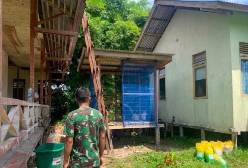 Kemajuan Proyek MCK TMMD Regtas Ke-129 Kodim 1206/Putussibau di Dusun Belatung Capai Setengah Pembangunan, Kades Berikan Penghargaan