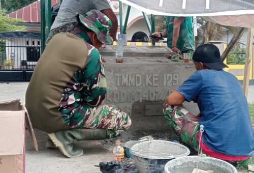 Pembangunan Prasasti Jambanisasi Oleh Satgas TMMD ke-129 di Maroanging