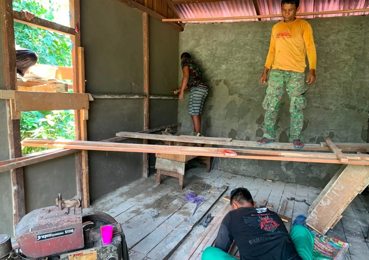 Enhancing Living Conditions, TMMD 129 Task Force of Kodim 1206/Putussibau Accelerates RTLH Rehabilitation