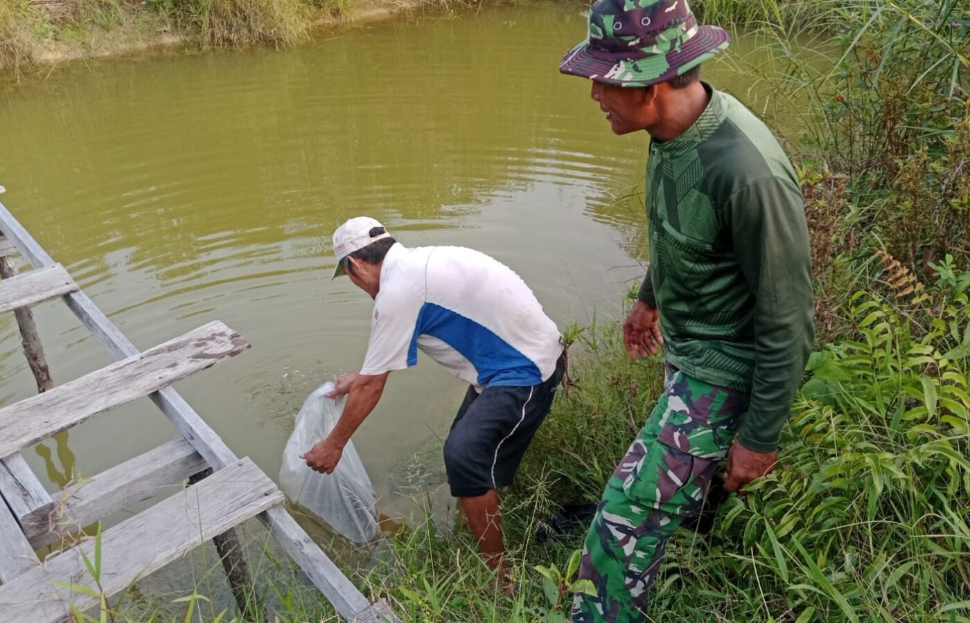 Pengembangan Budidaya Ikan sebagai Sumber Ekonomi Warga Kapuas Hulu