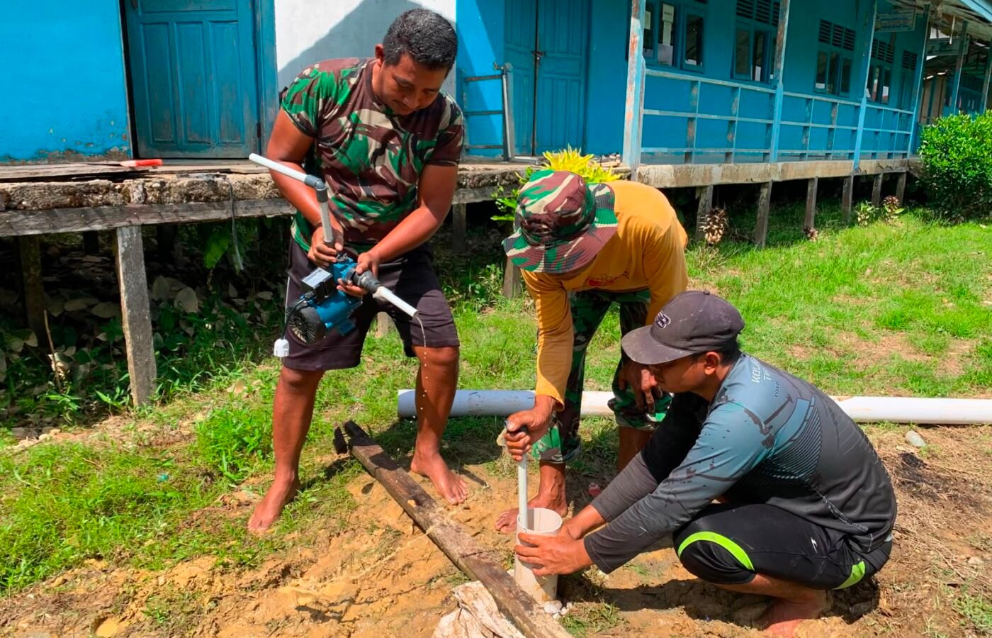 Semangat Juang, Satgas TMMD 129 Berhasil Bor Sumur hingga Air Muncul