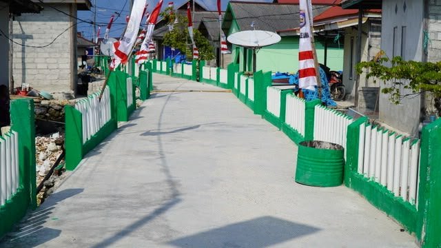 Pembangunan Gapura TMMD Ke-129 Selesai, Desa Polewali Semakin Indah