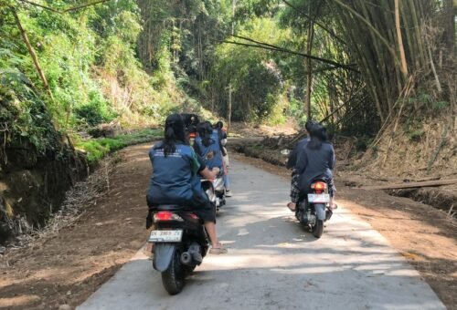 Keterlibatan TNI, Masyarakat, dan Mahasiswa KKN Dalam Uji Coba Jalan TMMD Sekardadi